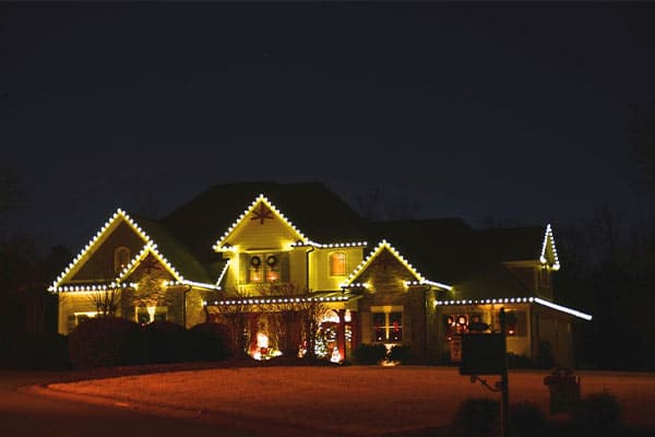 Christmas Light Installation Company near me in Anne Arundel County 01